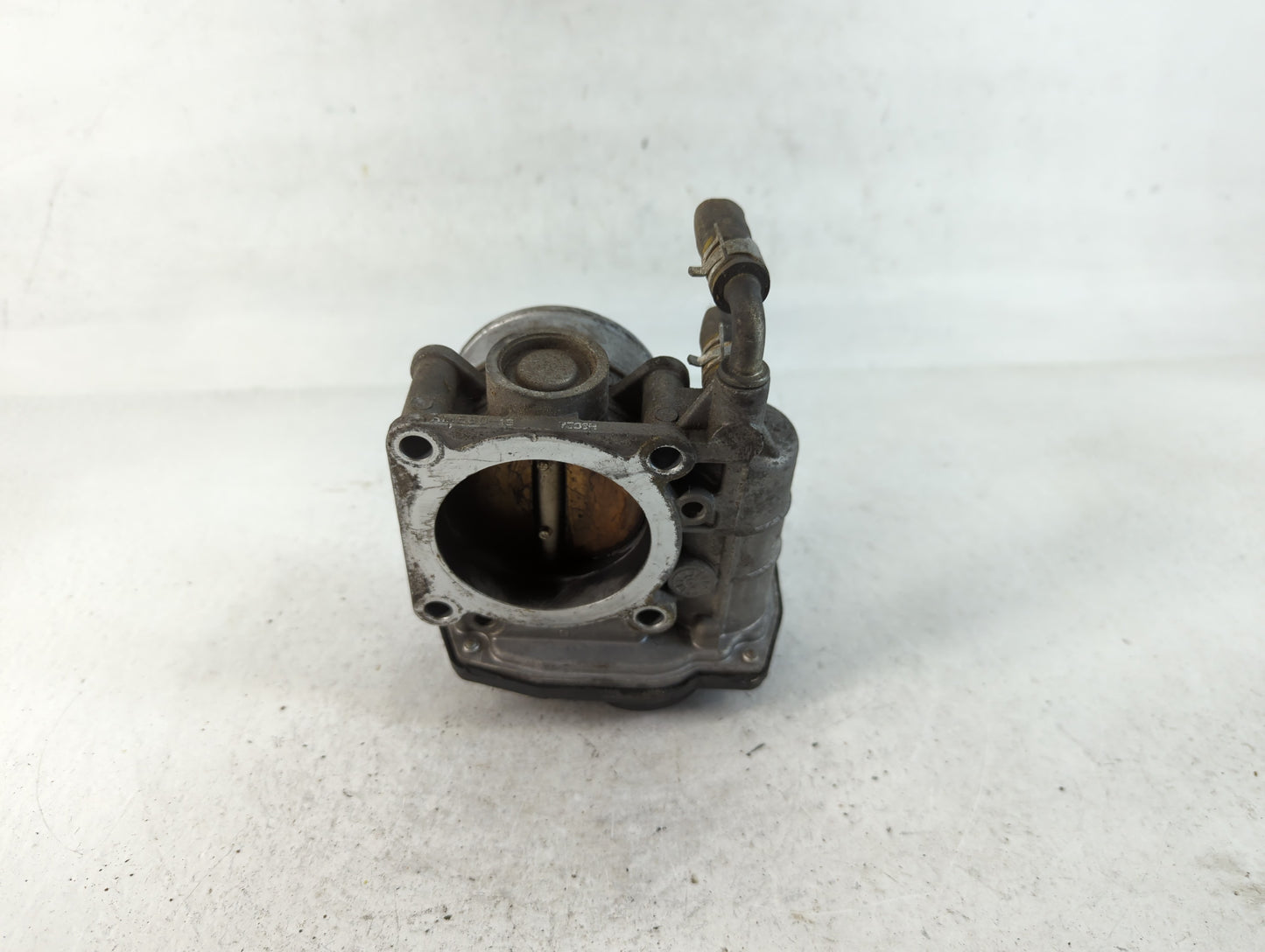 2007-2013 Nissan Altima Throttle Body P/N:RME60-15 Fits Fits 2007 2008 2009 2010 2011 2012 2013 OEM Used Auto Parts - Oemusedautoparts1.com