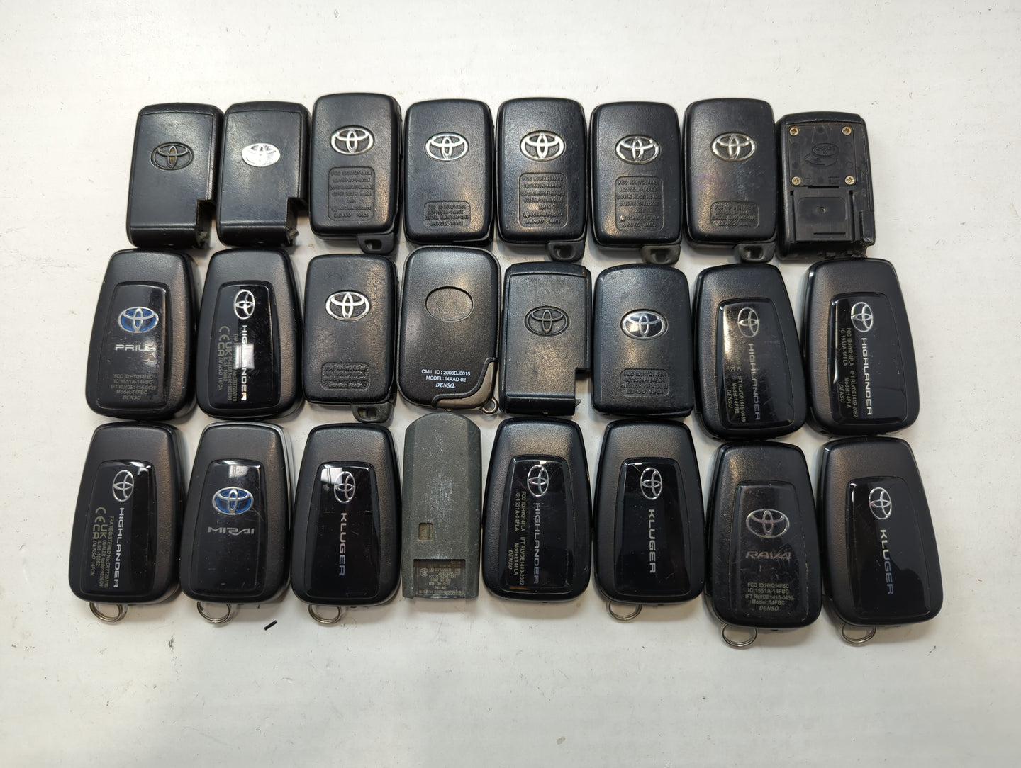 Lot of 25 Toyota Keyless Entry Remote Fob HYQ14ACX | HYQ14FBA | HYQ14FBC - Oemusedautoparts1.com