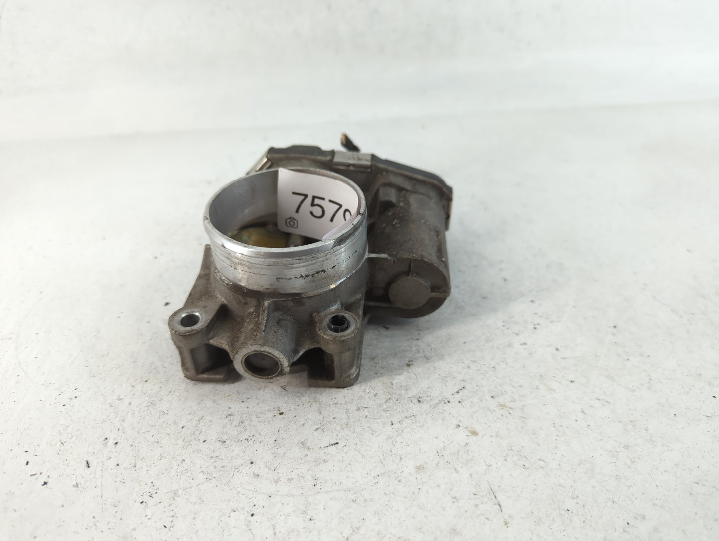 2008-2012 Chevrolet Malibu Throttle Body P/N:AA668AA1415 Fits Fits 2007 2008 2009 2010 2011 2012 OEM Used Auto Parts - Oemusedautoparts1.com