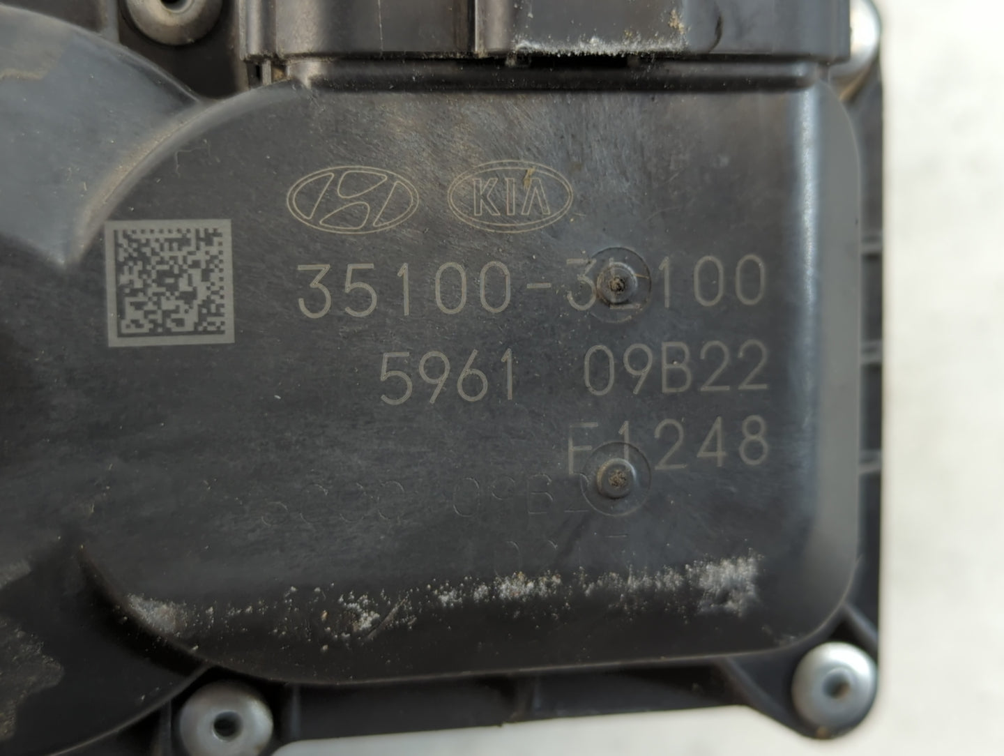 2019-2020 Kia Sedona Throttle Body P/N:35100-3L100 Fits Fits 2017 2018 2019 2020 2021 2022 OEM Used Auto Parts - Oemusedautoparts1.com