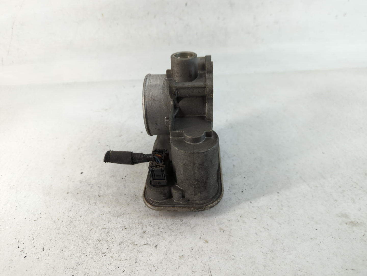 2007-2017 Jeep Patriot Throttle Body Fits Fits 2007 2008 2009 2010 2011 2012 2013 2014 2015 2016 2017 2018 OEM Used Auto Parts - Oemusedautoparts1.com