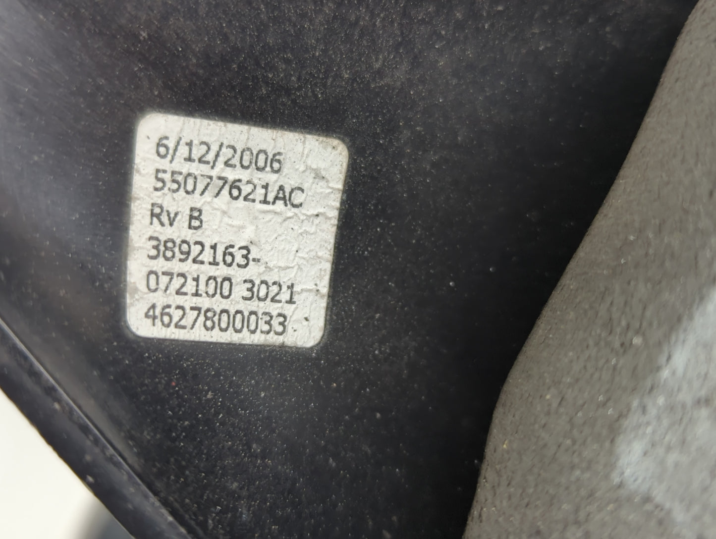 2005-2011 Dodge Dakota Side Mirror Replacement Driver Left View Door Mirror P/N:072100 3021 3892163 Fits OEM Used Auto Parts - Oemusedautoparts1.com