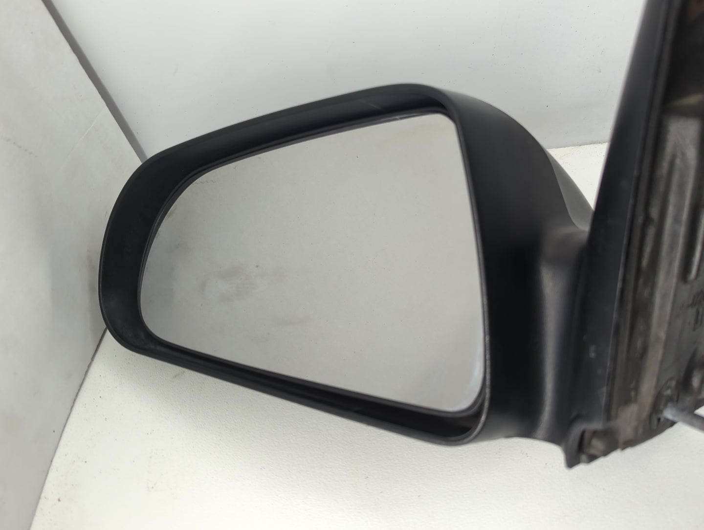 2005-2011 Dodge Dakota Side Mirror Replacement Driver Left View Door Mirror P/N:072100 3021 3892163 Fits OEM Used Auto Parts - Oemusedautoparts1.com