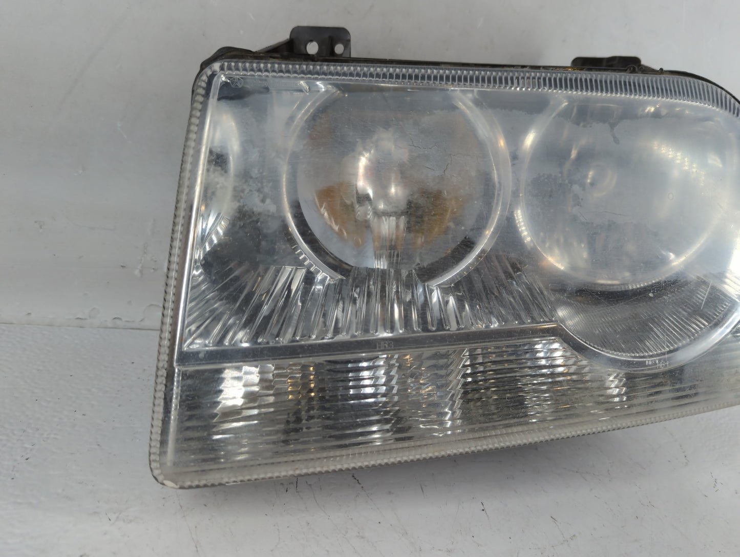 2005-2007 Chrysler 300 Driver Left Oem Head Light Headlight Lamp - Oemusedautoparts1.com