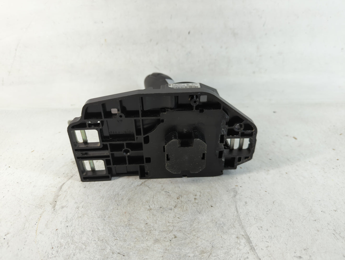 2010 Bmw 528i Floor Console Assembly Shifter - Oemusedautoparts1.com