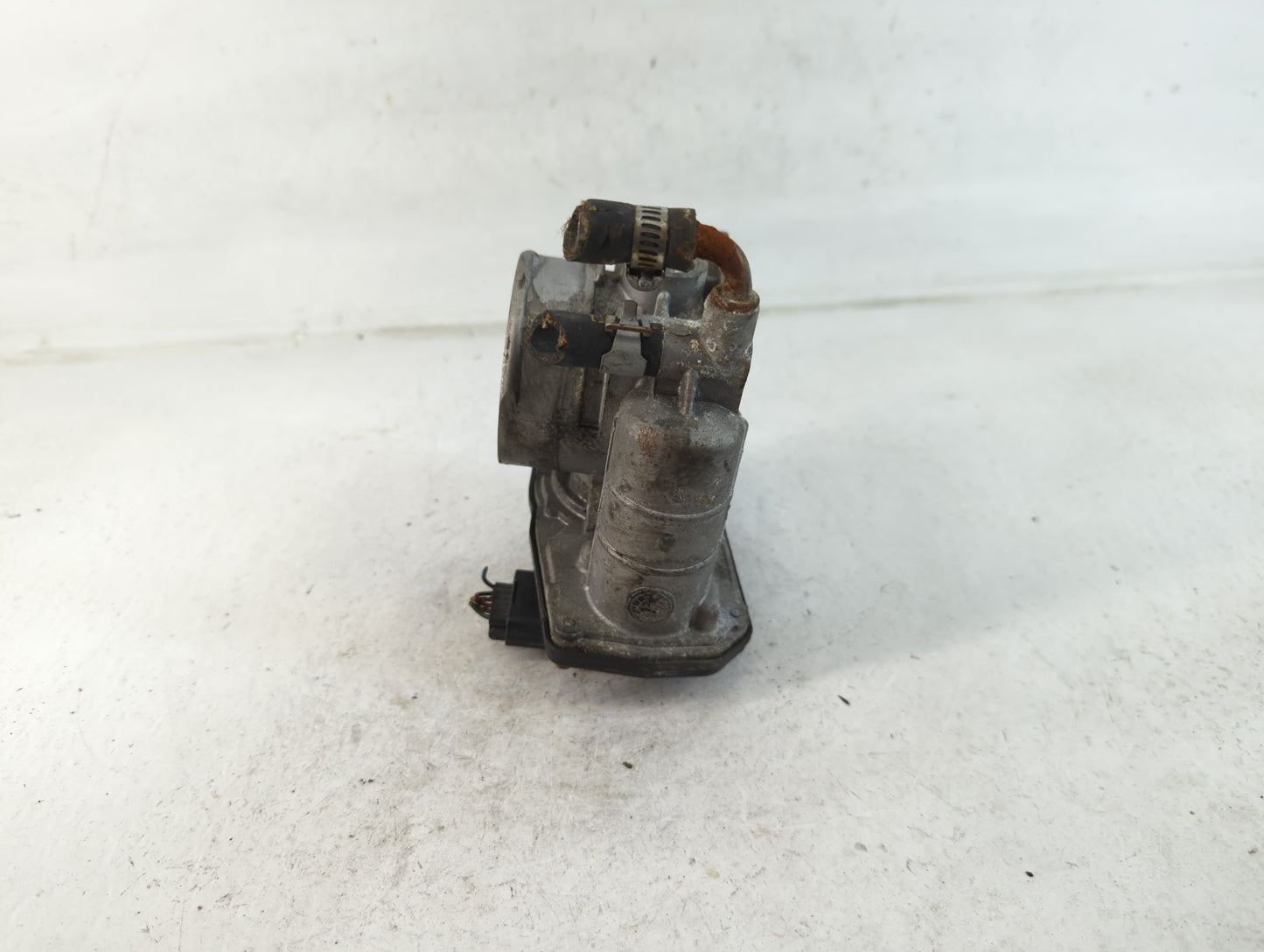 2008-2013 Infiniti G37 Throttle Body P/N:1Z21H RME60-21 Fits OEM Used Auto Parts - Oemusedautoparts1.com