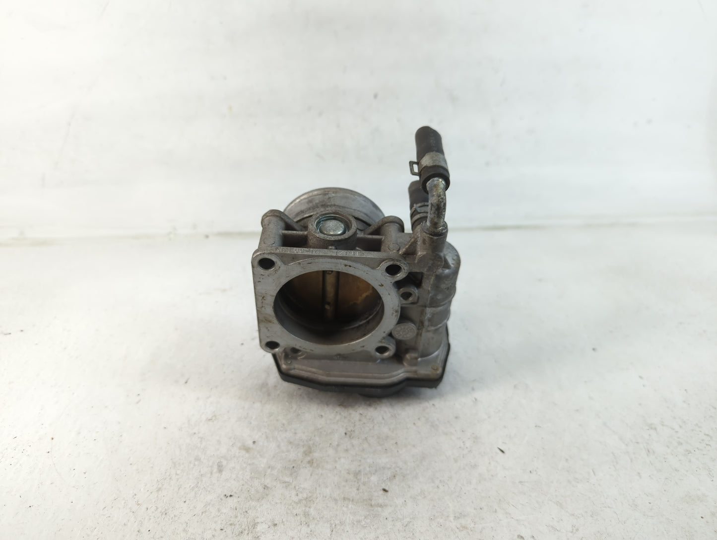 2008-2013 Infiniti G37 Throttle Body P/N:1Z19H RME60-16 Fits OEM Used Auto Parts - Oemusedautoparts1.com