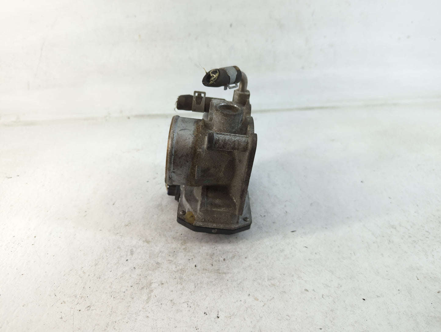 2016 Nissan Versa Note Throttle Body P/N:3AA50-02 E Fits Fits 2012 2013 2014 2015 2017 2018 2019 OEM Used Auto Parts - Oemusedautoparts1.com