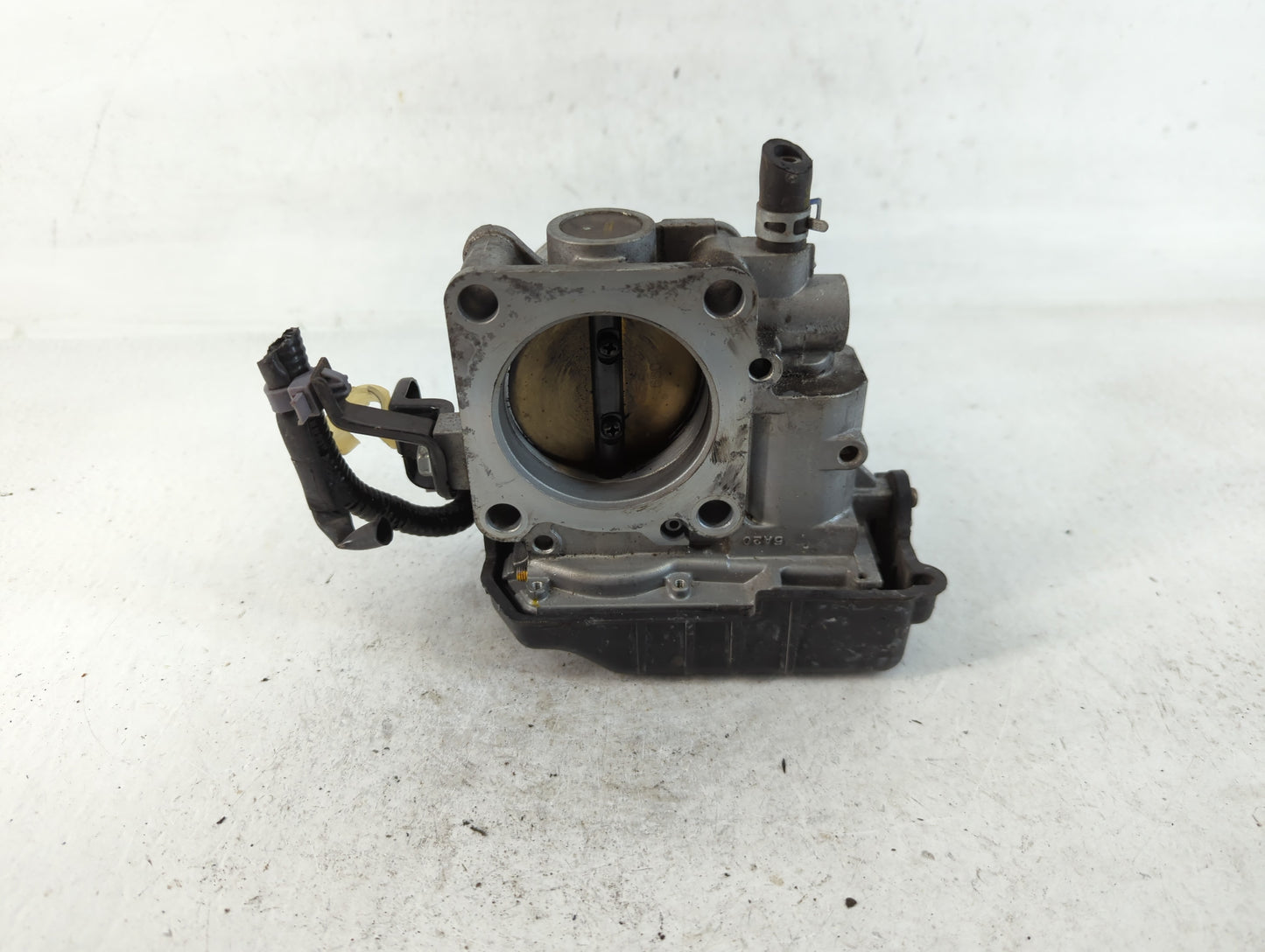 2013-2017 Honda Accord Throttle Body P/N:GMF4A M40228 Fits Fits 2013 2014 2015 2016 2017 2018 2019 2020 2021 2022 OEM Used Auto Parts - Oemusedautoparts1.com