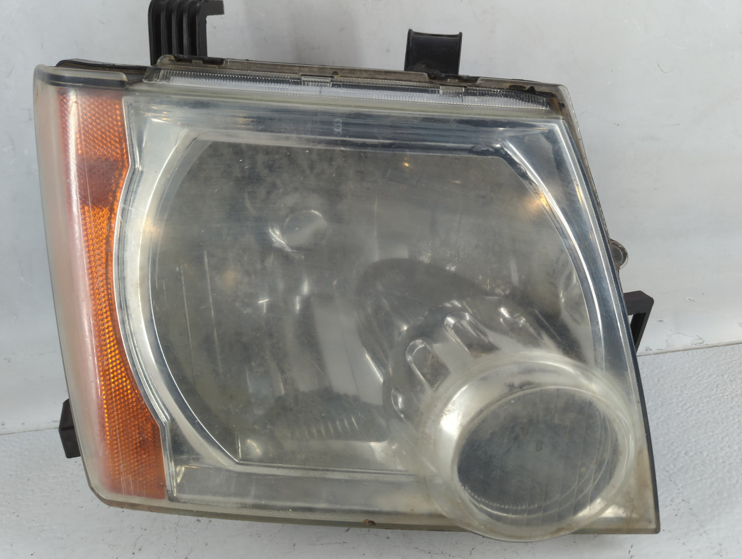 2005-2015 Nissan Xterra Passenger Right Oem Head Light Headlight Lamp - Oemusedautoparts1.com