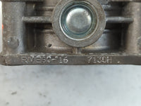 2008-2013 Infiniti G37 Throttle Body P/N:7130H RME60-16 Fits OEM Used Auto Parts - Oemusedautoparts1.com