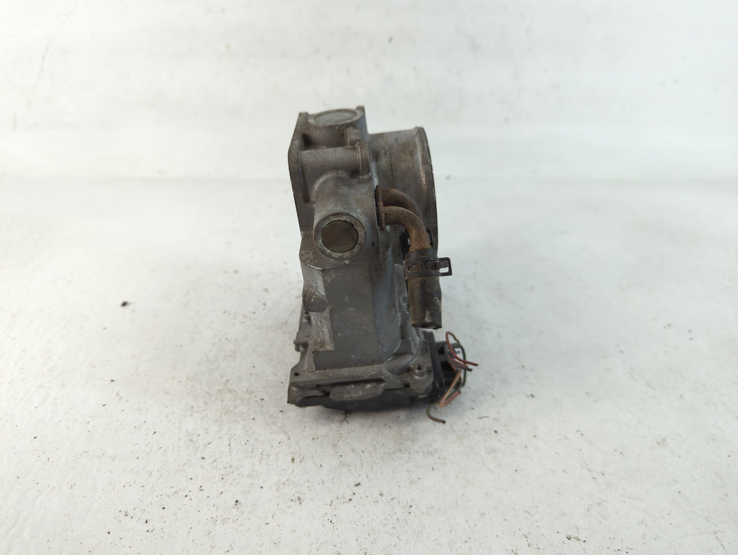 2013-2017 Honda Accord Throttle Body P/N:GMF5A Fits Fits 2013 2014 2015 2016 2017 2018 OEM Used Auto Parts - Oemusedautoparts1.com