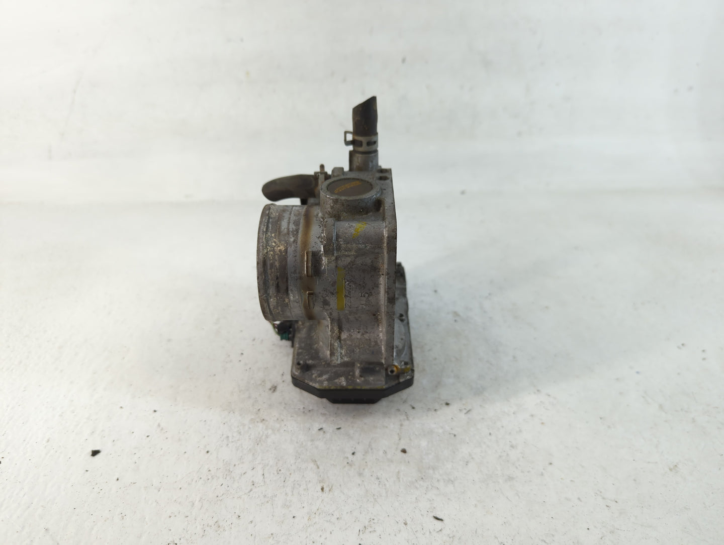 2016-2022 Honda Civic Throttle Body P/N:M10012 GMH1A Fits Fits 2016 2017 2018 2019 2020 2021 2022 OEM Used Auto Parts - Oemusedautoparts1.com
