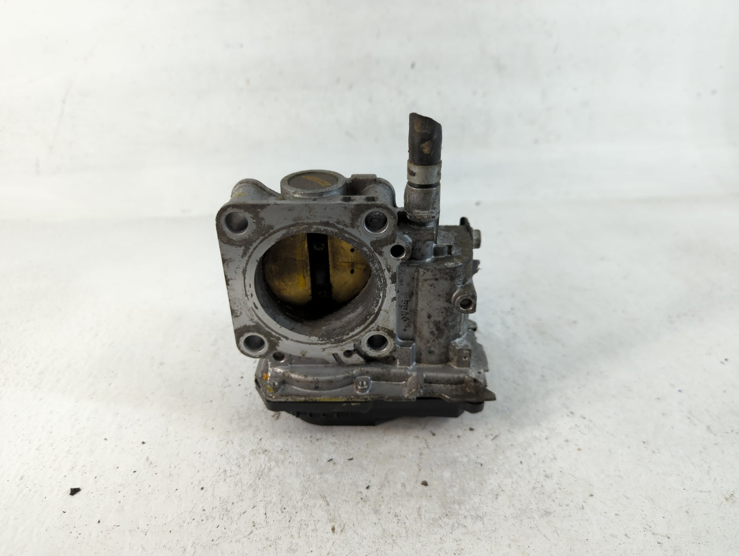 2016-2022 Honda Civic Throttle Body P/N:M10012 GMH1A Fits Fits 2016 2017 2018 2019 2020 2021 2022 OEM Used Auto Parts - Oemusedautoparts1.com
