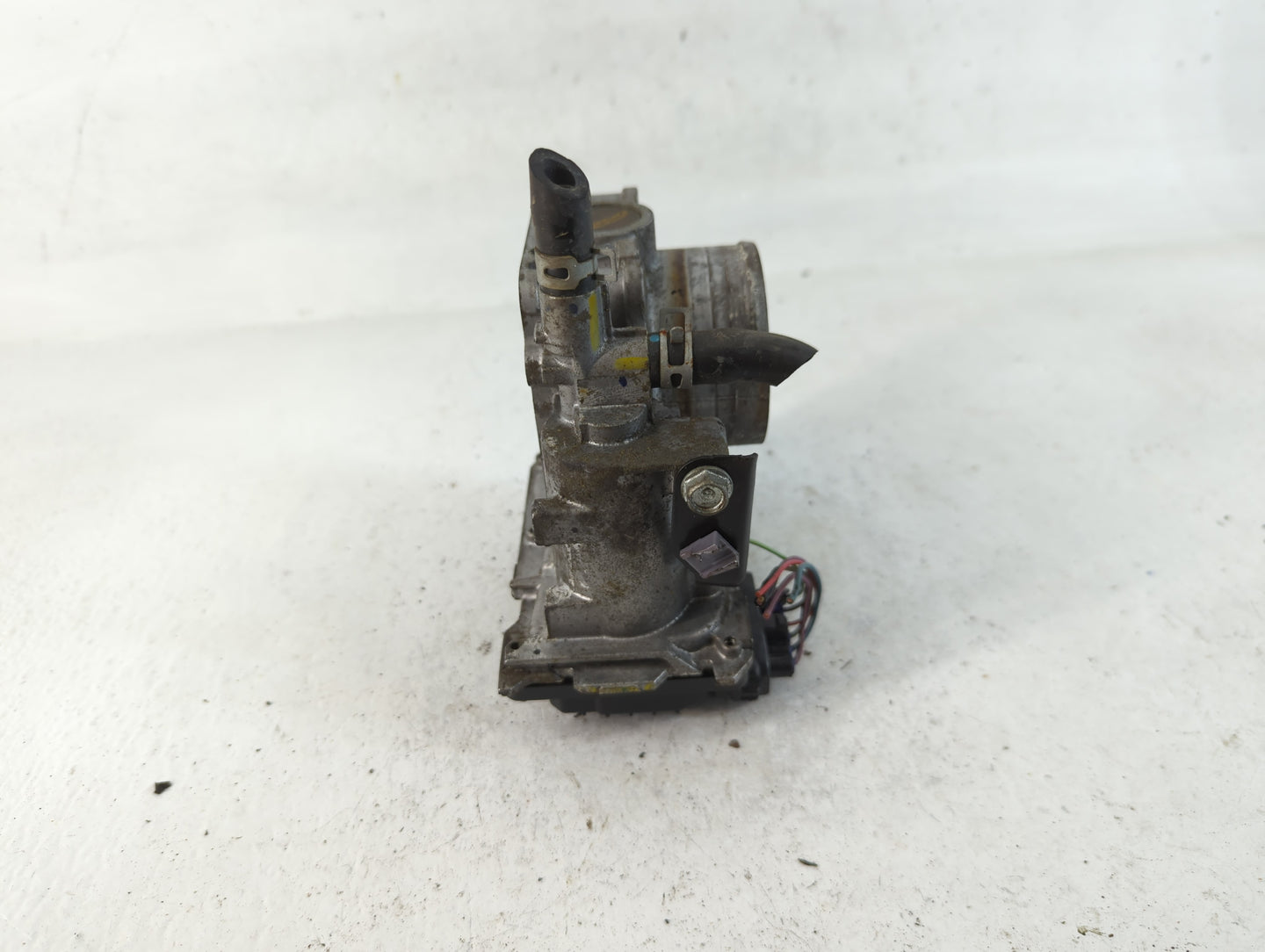 2016-2022 Honda Civic Throttle Body P/N:M10012 GMH1A Fits Fits 2016 2017 2018 2019 2020 2021 2022 OEM Used Auto Parts - Oemusedautoparts1.com