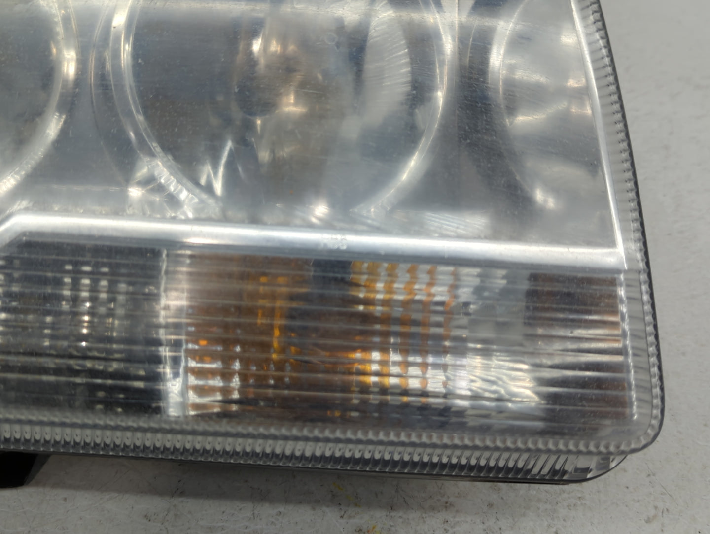 2005-2007 Chrysler 300 Passenger Right Oem Head Light Headlight Lamp - Oemusedautoparts1.com