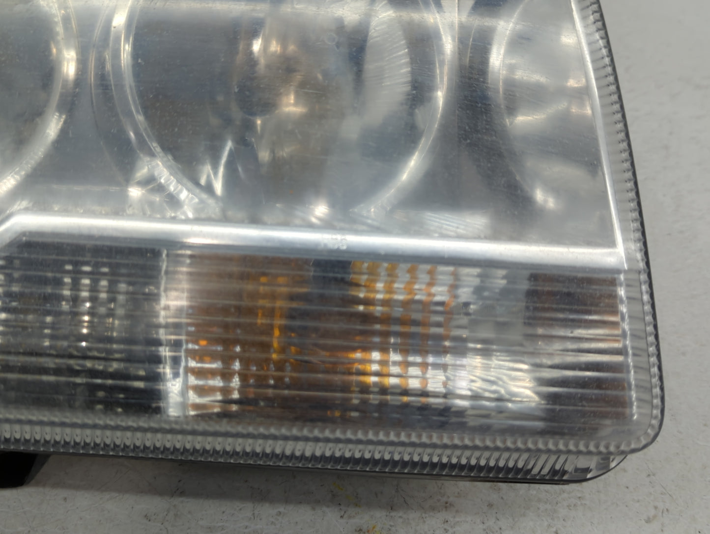 2005-2007 Chrysler 300 Passenger Right Oem Head Light Headlight Lamp - Oemusedautoparts1.com
