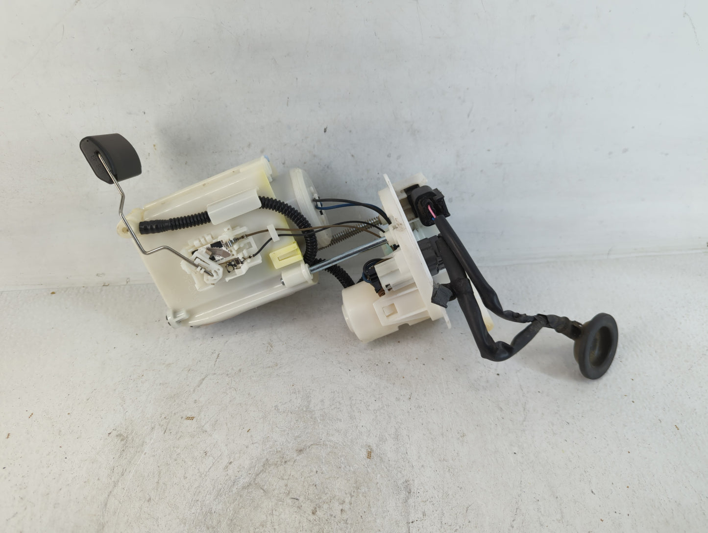 2017-2018 Kia Forte Electrical Gas Fuel Pump Assembly - Oemusedautoparts1.com