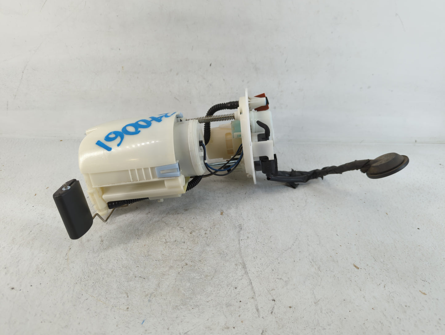 2017-2018 Kia Forte Electrical Gas Fuel Pump Assembly - Oemusedautoparts1.com