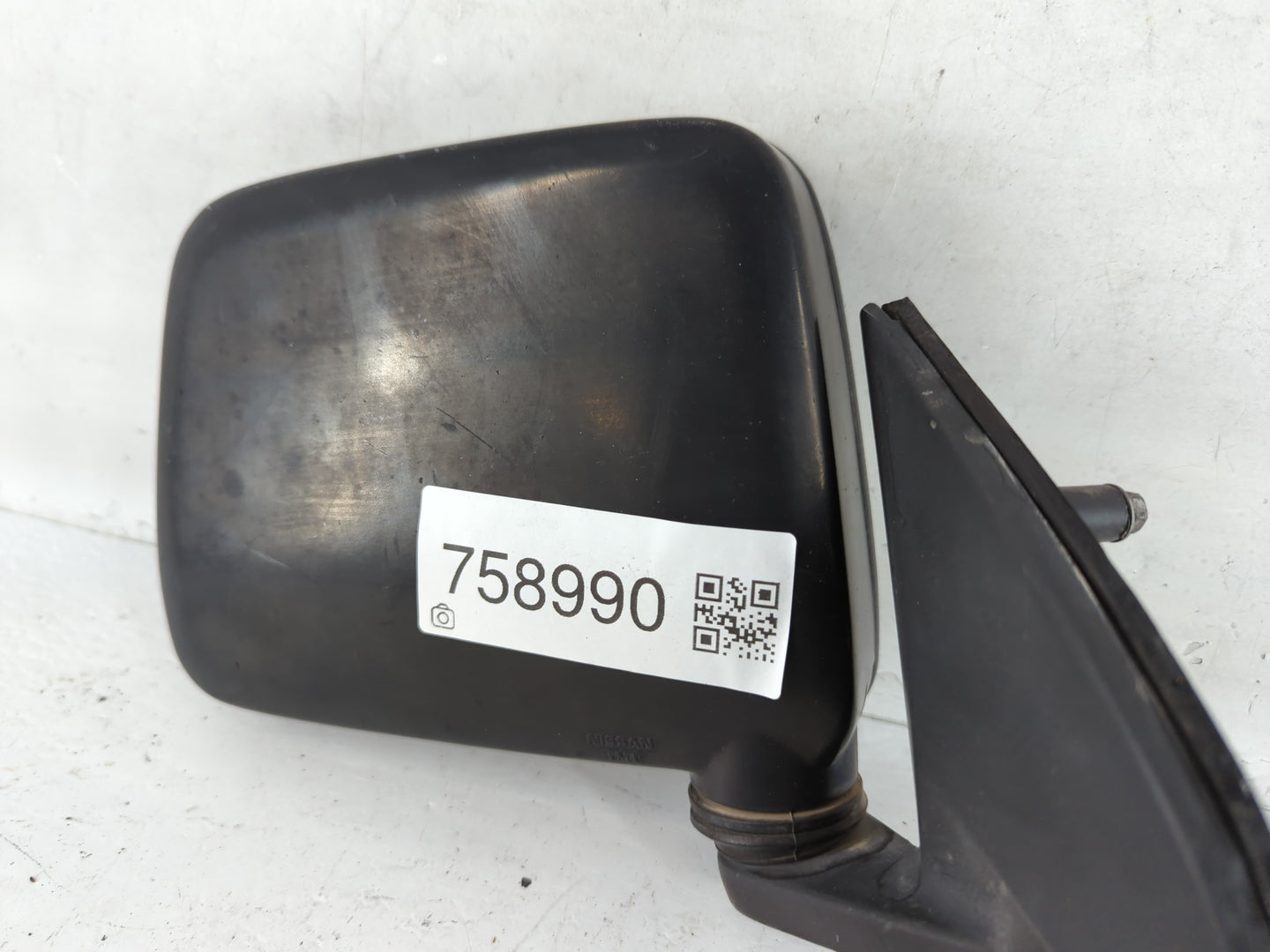 2000-2004 Nissan Frontier Side Mirror Replacement Passenger Right View Door Mirror Fits Fits 2000 2001 2002 2003 2004 OEM Used Auto Parts - Oemusedautoparts1.com