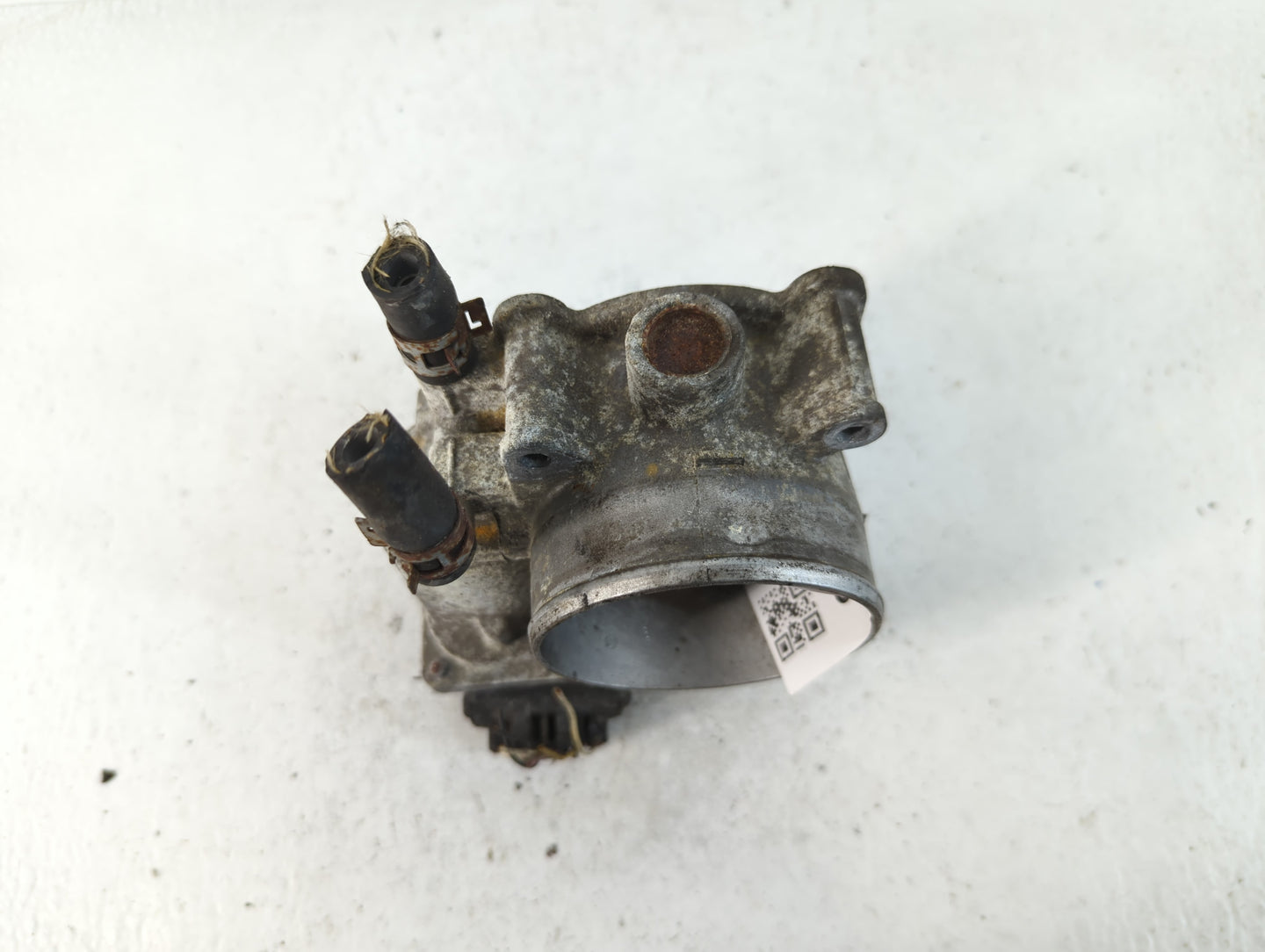 2007-2016 Toyota Sienna Throttle Body P/N:22030-0P050 Fits OEM Used Auto Parts - Oemusedautoparts1.com