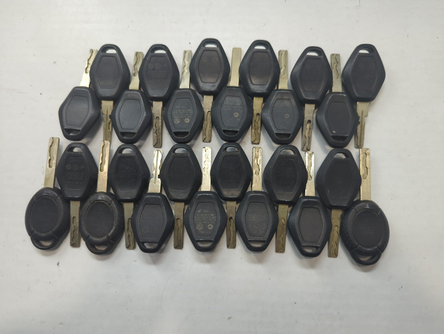 Lot of 25 Bmw Keyless Entry Remote Fob MIXED FCC IDS MIXED PART NUMBERS - Oemusedautoparts1.com