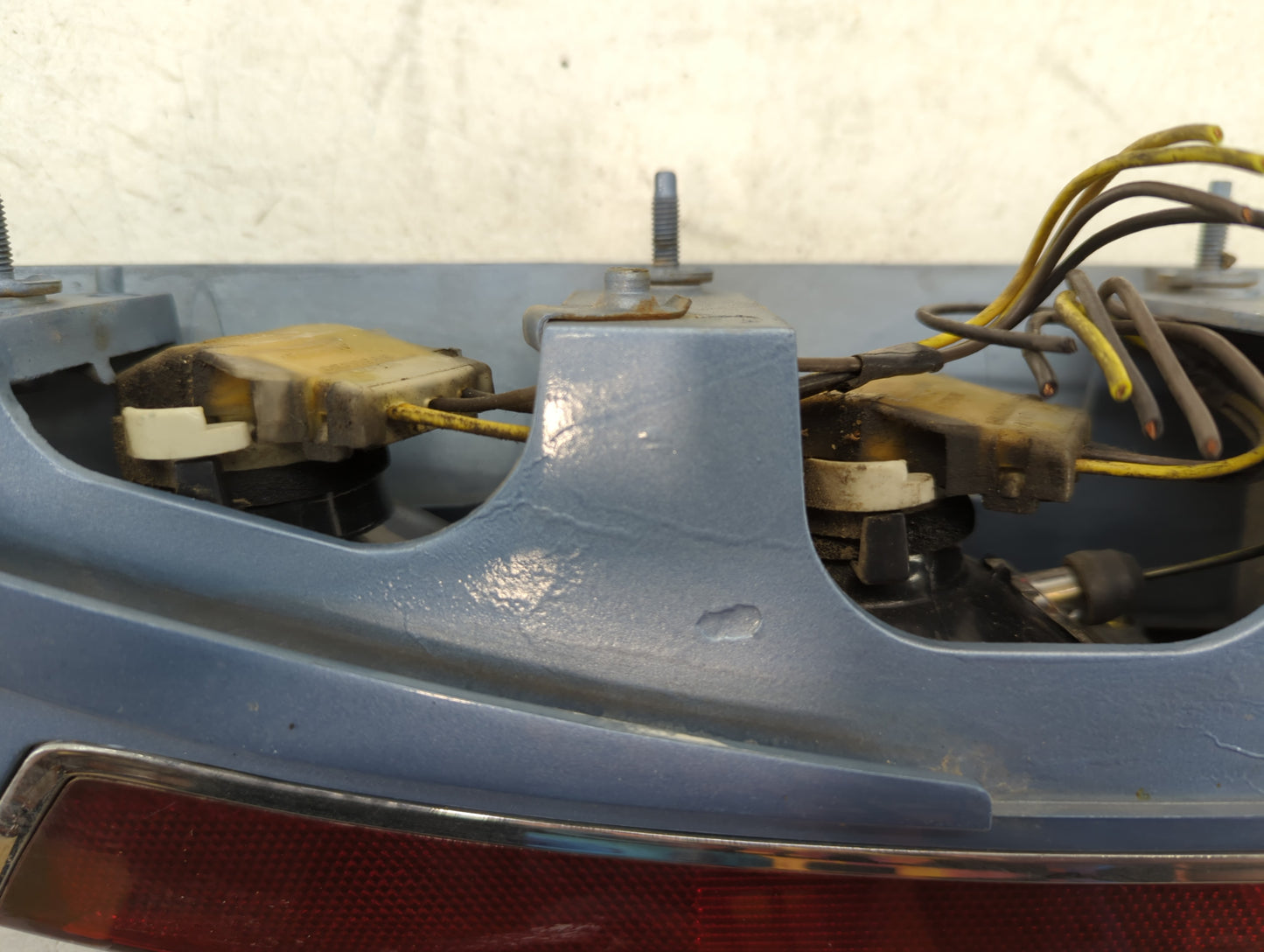 1988 Cadillac Eldorado Tail Light Assembly Driver Left OEM Fits OEM Used Auto Parts - Oemusedautoparts1.com