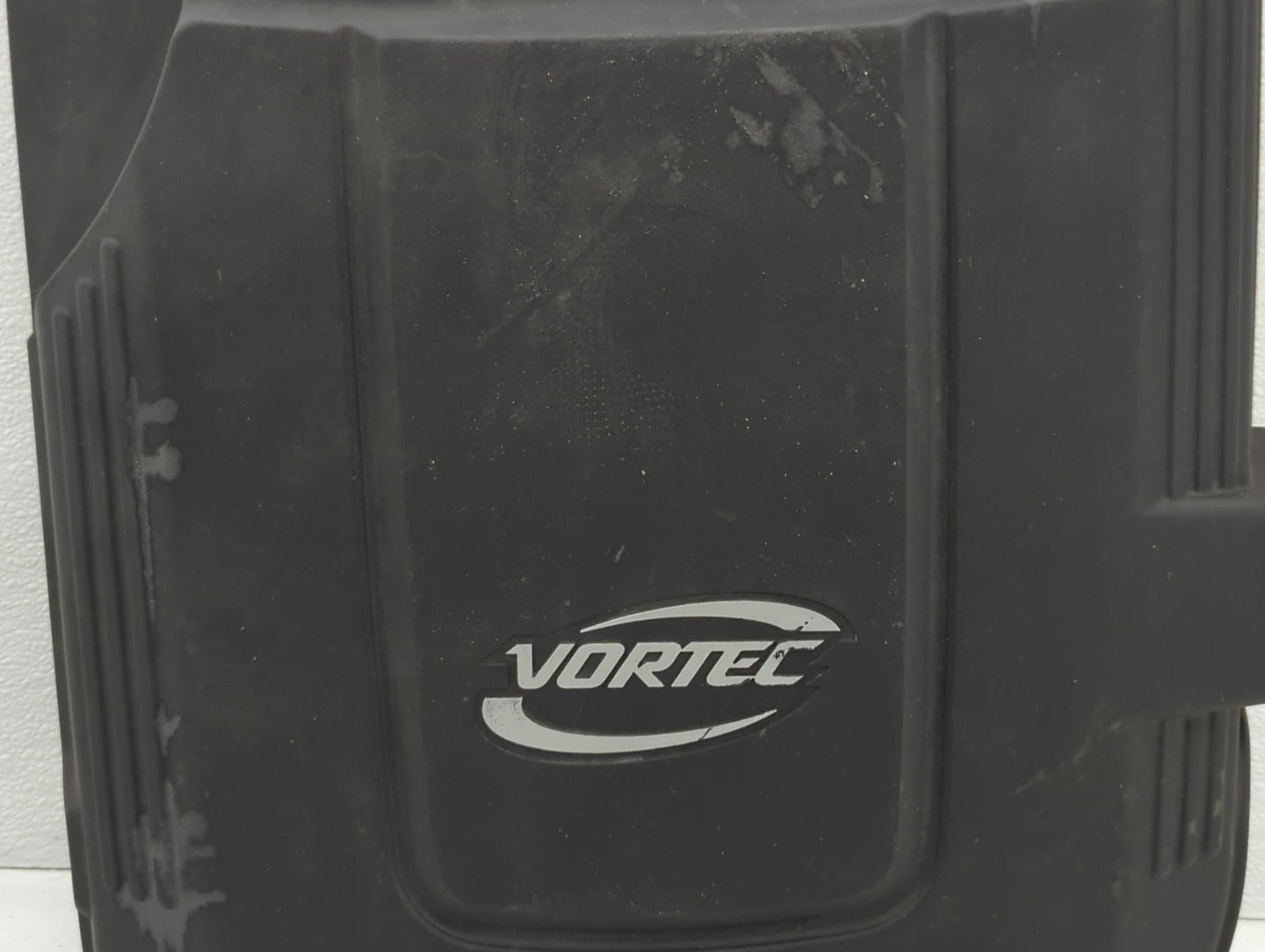 2007 Chevrolet Tahoe Engine Cover - Oemusedautoparts1.com