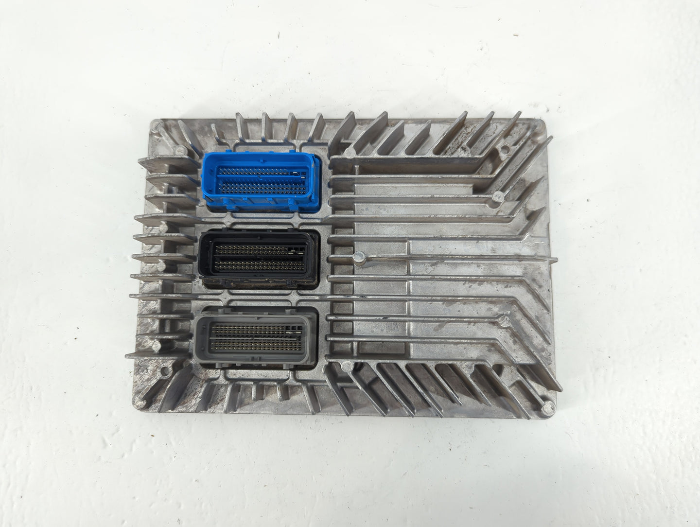 2013-2016 Buick Lacrosse PCM Engine Control Computer ECU ECM PCU OEM P/N:12653998 12655478 Fits Fits 2013 2014 2015 2016 OEM Used Auto Parts - Oemusedautoparts1.com