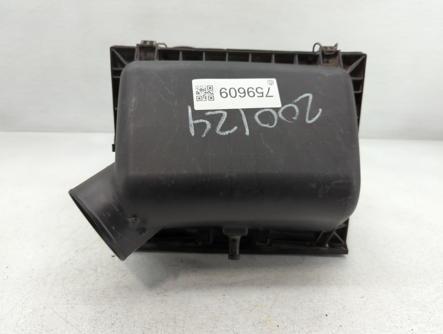 2008-2012 Jeep Liberty Air Cleaner Intake-duct Hose Tube - Oemusedautoparts1.com