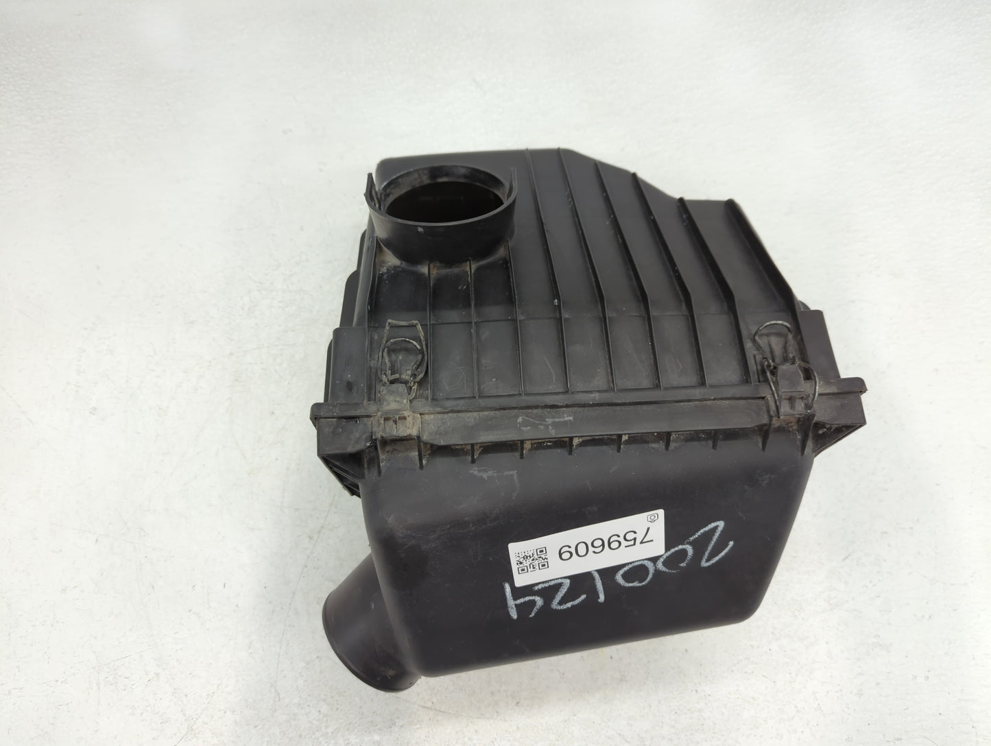 2008-2012 Jeep Liberty Air Cleaner Intake-duct Hose Tube - Oemusedautoparts1.com