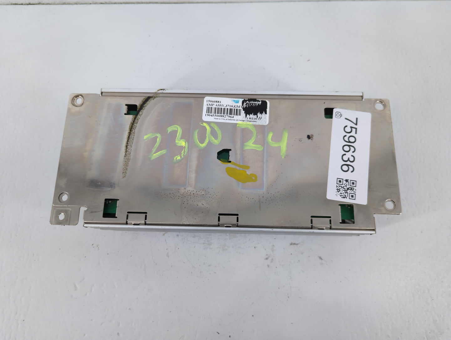 2002 Cadillac Escalade Radio AM FM Cd Player Receiver Replacement P/N:15060881 Fits Fits 2001 OEM Used Auto Parts - Oemusedautoparts1.com