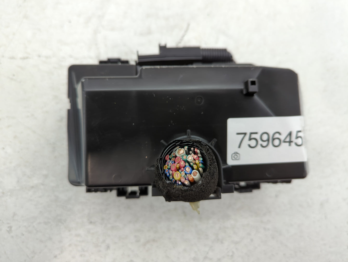 2012-2014 Honda Cr-V Fusebox Fuse Box Panel Relay Module P/N:191R20Y0L4 T0A A011 A0 Fits Fits 2012 2013 2014 OEM Used Auto Parts - Oemusedautoparts1.com