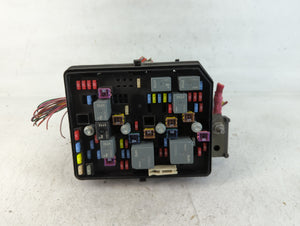 2006-2007 Chevrolet Impala Fusebox Fuse Box Panel Relay Module P/N:13524857-01 Fits Fits 2006 2007 OEM Used Auto Parts