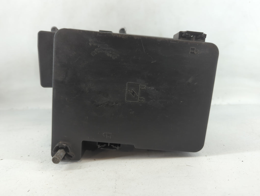 2013-2016 Gmc Terrain Fusebox Fuse Box Panel Relay Module P/N:22929763-01 Fits Fits 2013 2014 2015 2016 OEM Used Auto Parts