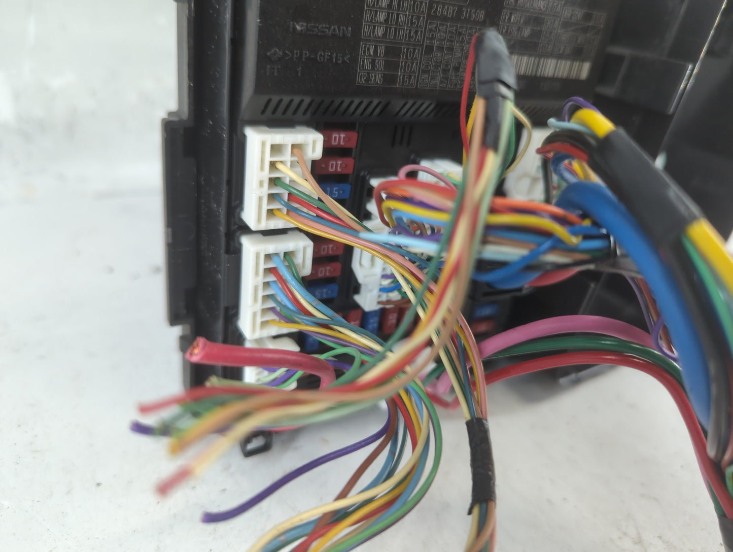 2013-2019 Nissan Versa Fusebox Fuse Box Panel Relay Module P/N:3506001FNE 284B7 3TS0B Fits Fits 2013 2014 2015 2016 2017 2018 2019 OEM Used Auto Parts - Oemusedautoparts1.com