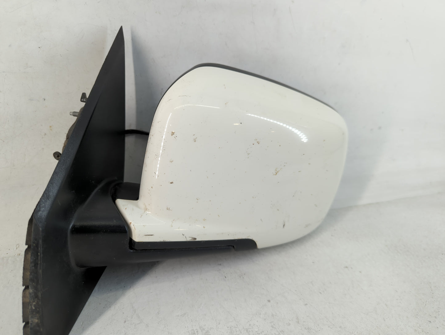 2017 Dodge Journey Side Mirror Replacement Driver Left View Door Mirror P/N:IIIE11026144 Fits OEM Used Auto Parts - Oemusedautoparts1.com
