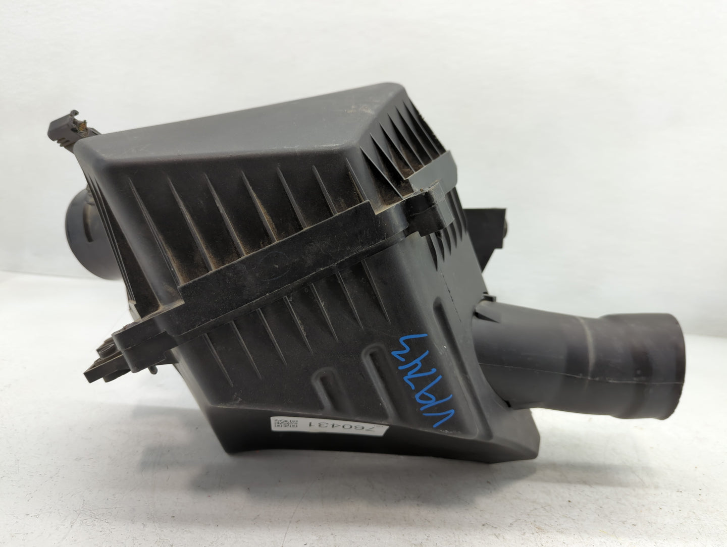 2012-2012 Chevrolet Captiva Sport Air Cleaner Intake-duct Hose Tube - Oemusedautoparts1.com