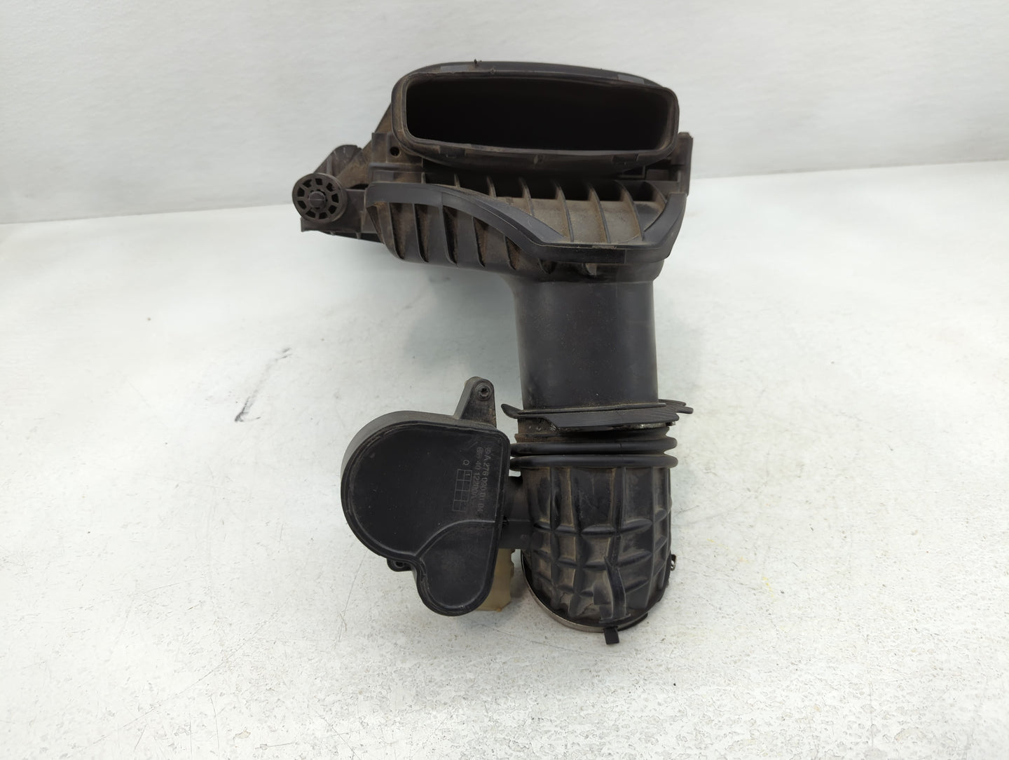 2012-2012 Mercedes-benz E350 Air Cleaner Intake-duct Hose Tube - Oemusedautoparts1.com