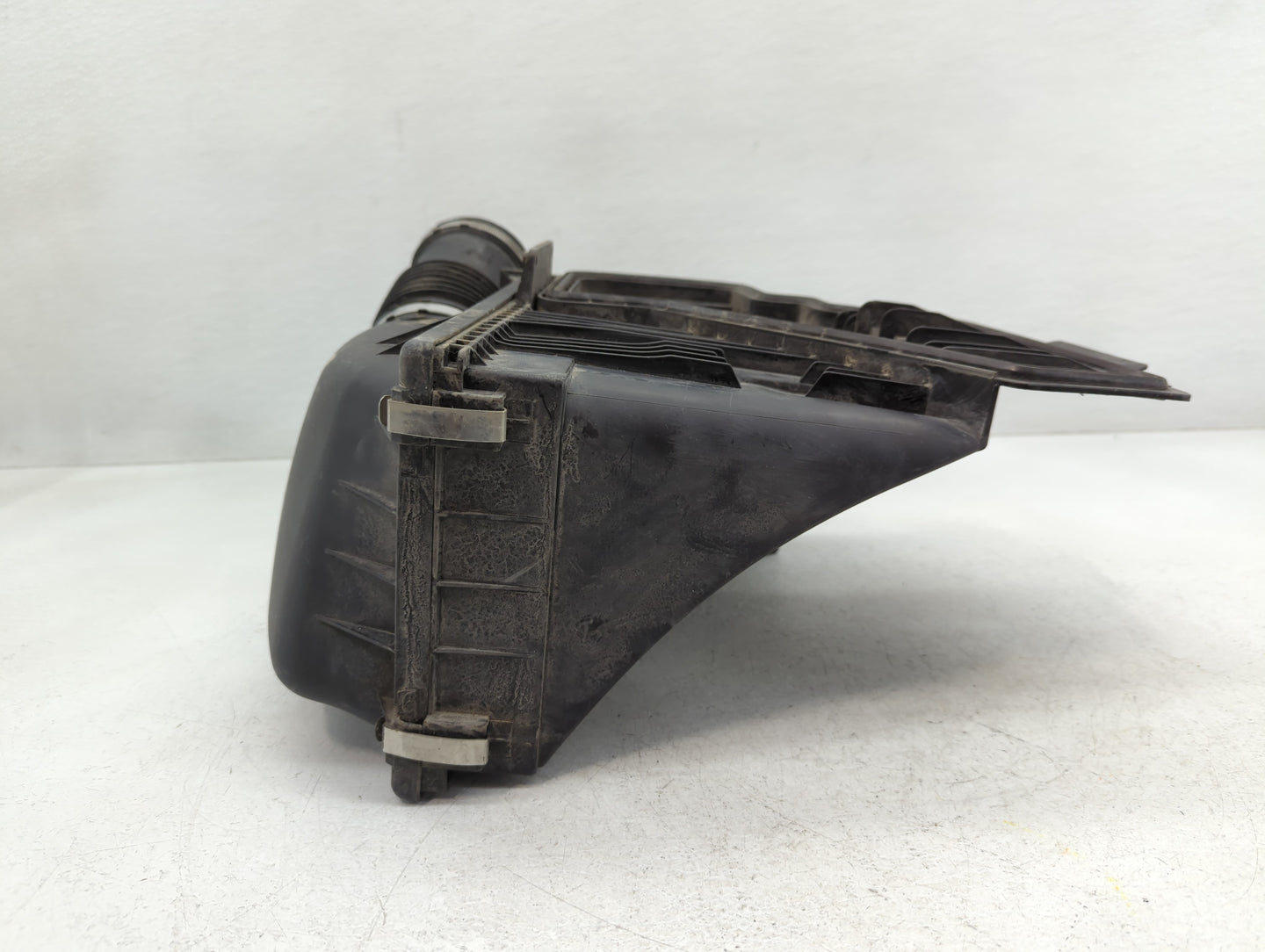 Bmw 750i Air Cleaner Intake-duct Hose Tube - Oemusedautoparts1.com