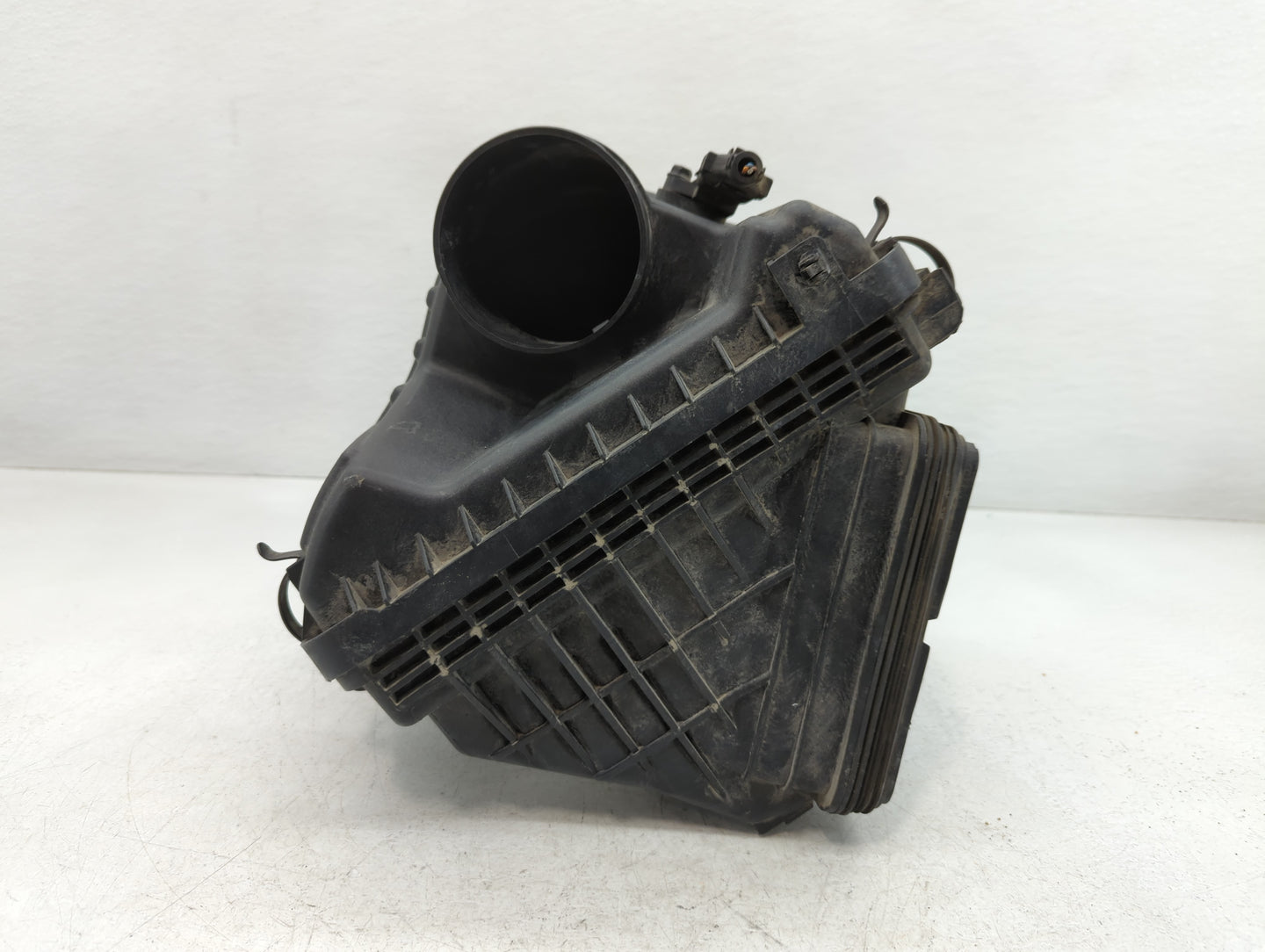 2012-2017 Hyundai Azera Air Cleaner Intake-duct Hose Tube - Oemusedautoparts1.com