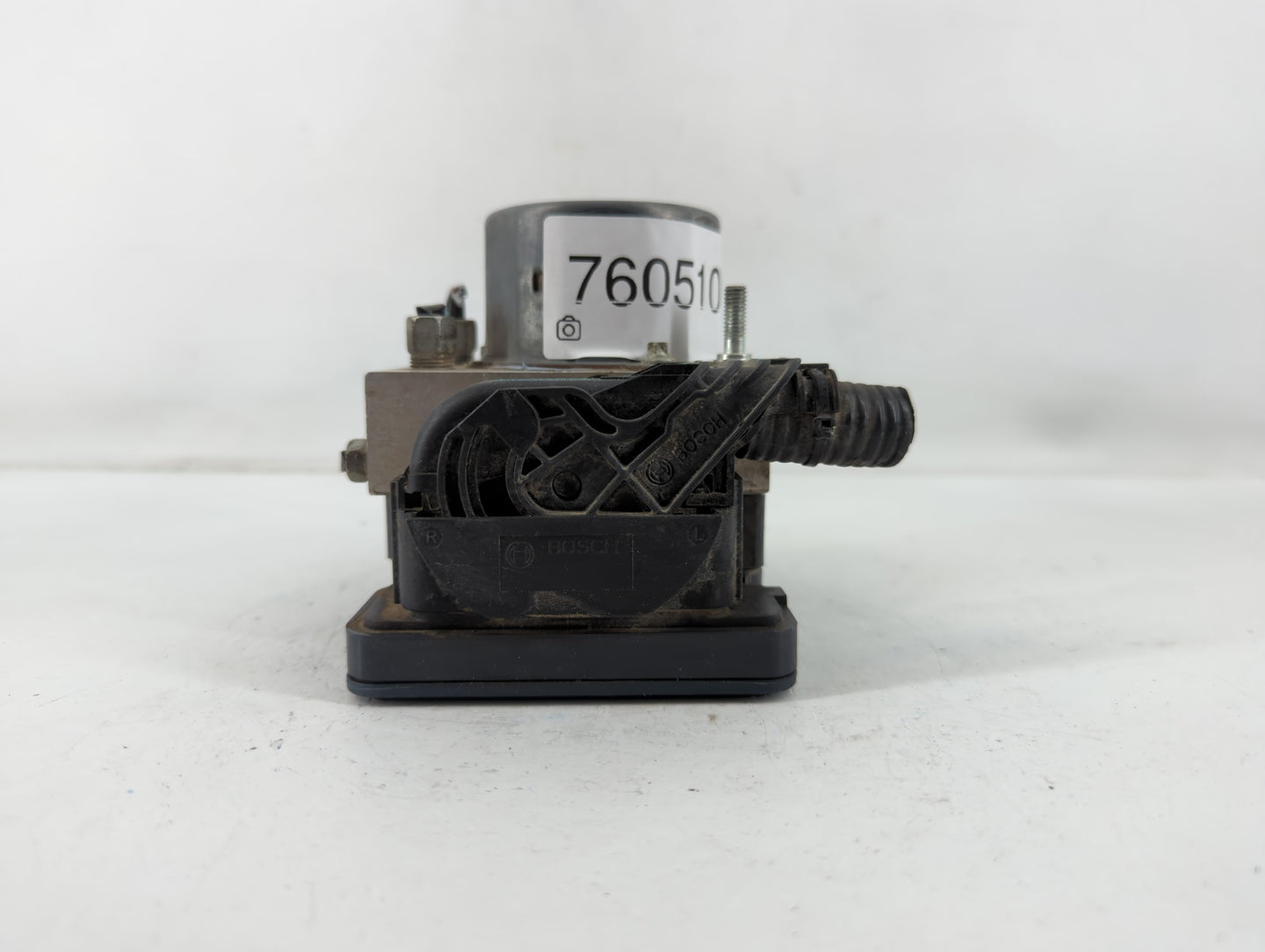 2015-2016 Nissan Rogue ABS Pump Control Module Replacement P/N:269 620 47660 5HA0A Fits Fits 2015 2016 OEM Used Auto Parts - Oemusedautoparts1.com