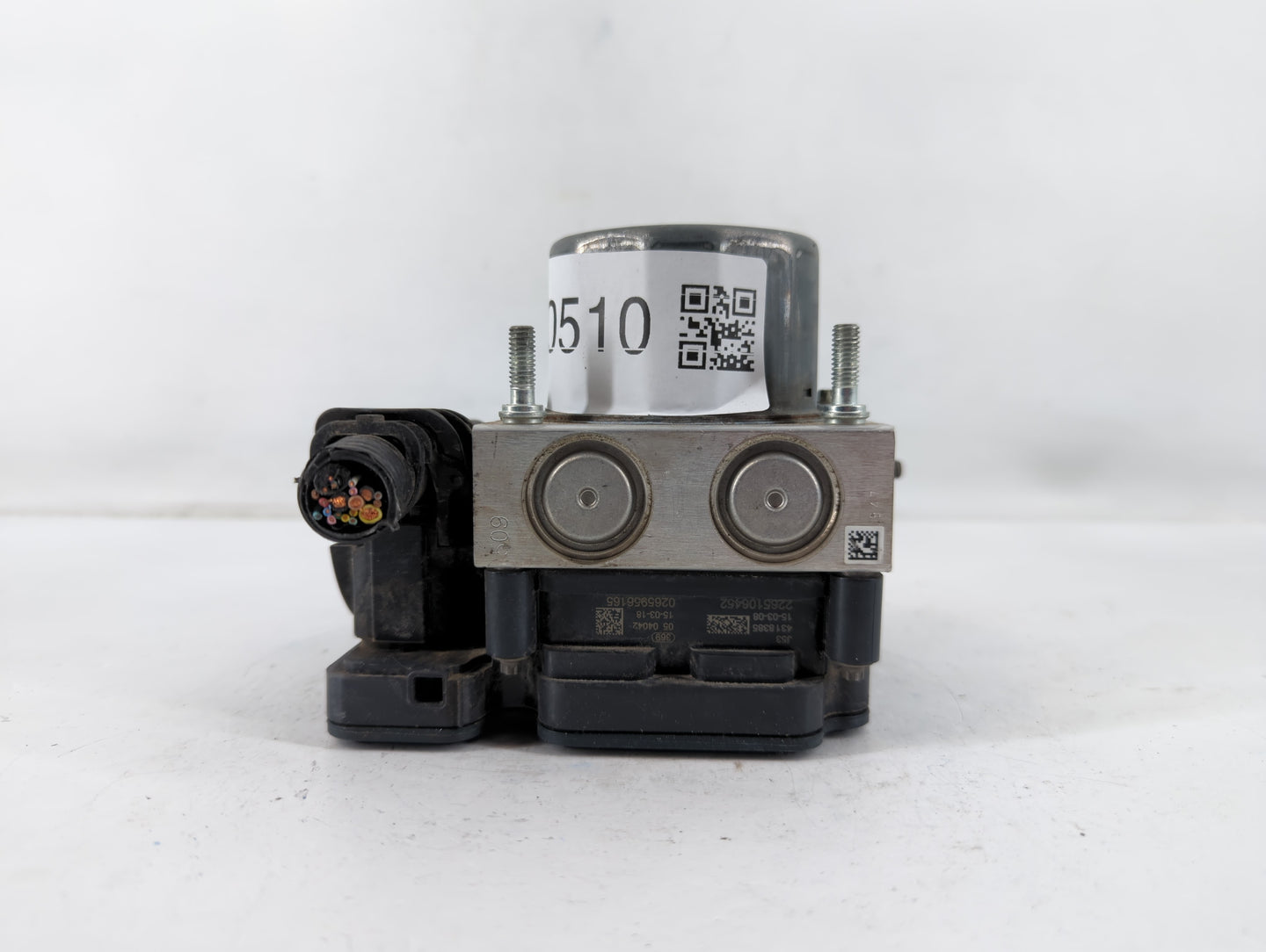 2015-2016 Nissan Rogue ABS Pump Control Module Replacement P/N:269 620 47660 5HA0A Fits Fits 2015 2016 OEM Used Auto Parts - Oemusedautoparts1.com