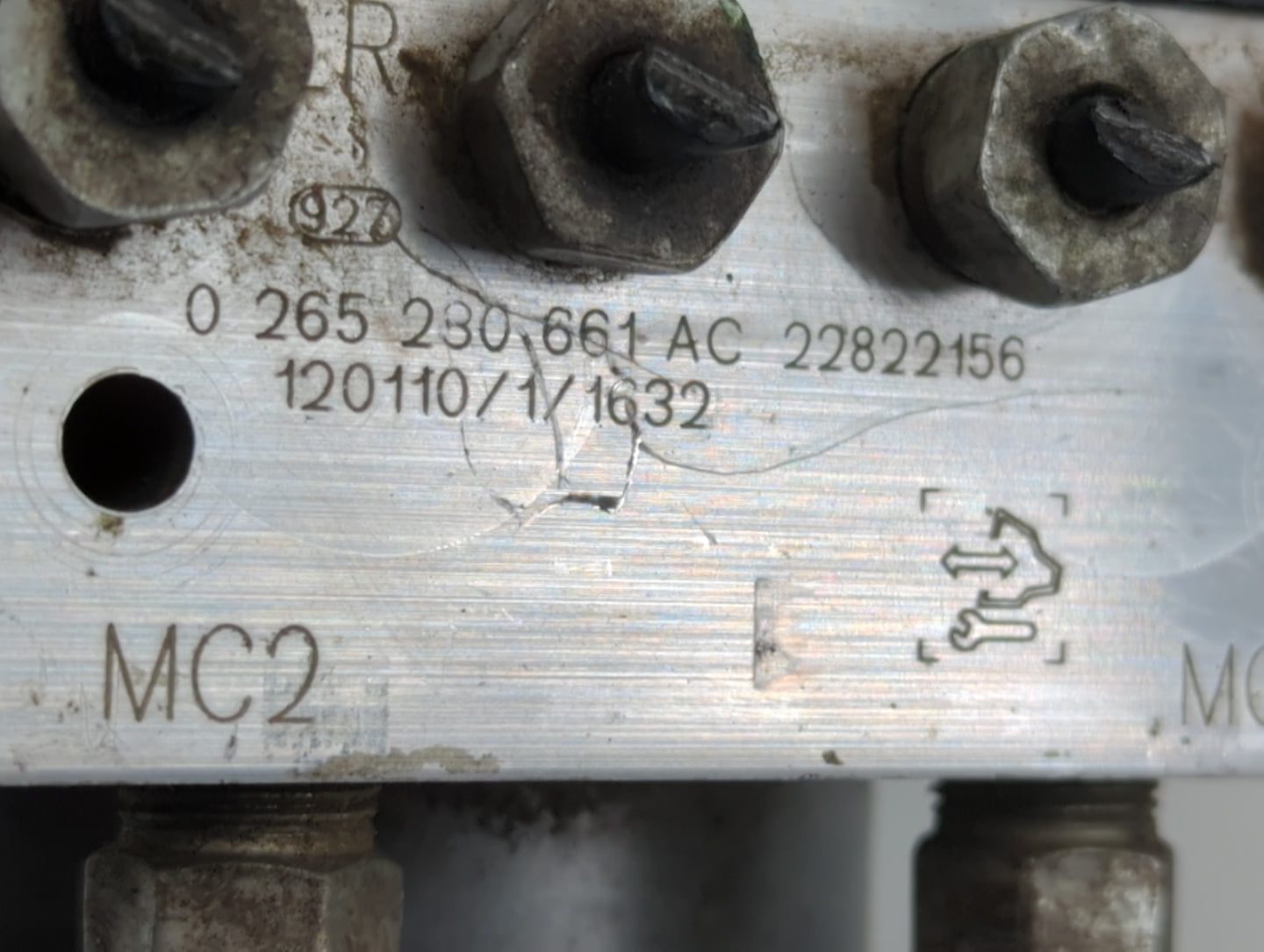 2012-2017 Gmc Acadia ABS Pump Control Module Replacement P/N:0 265 280 661 AC 22822156 Fits Fits 2012 2013 2014 2015 2016 2017 OEM Used Auto Parts - Oemusedautoparts1.com