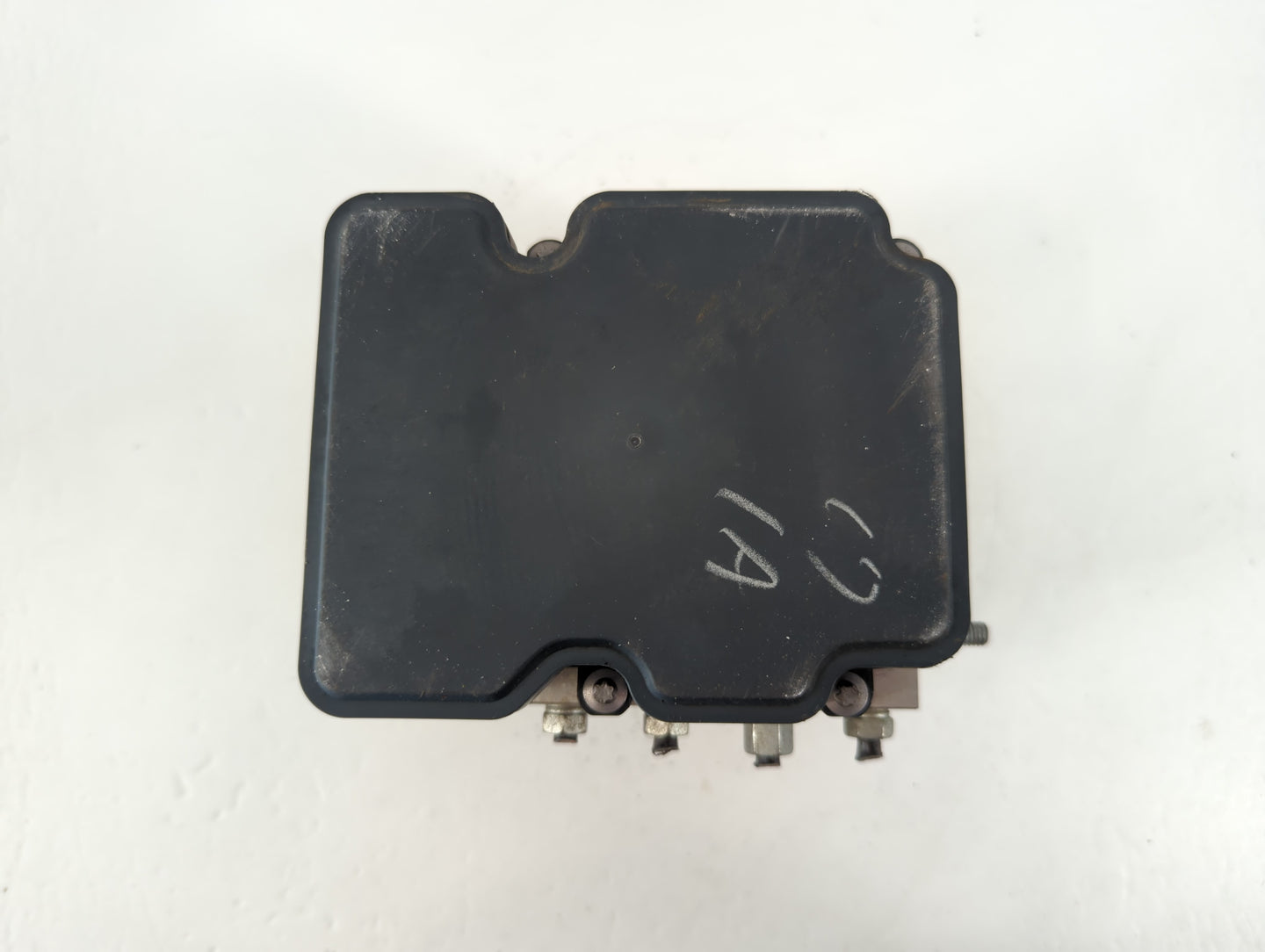 2017 Nissan Rogue Sport ABS Pump Control Module Replacement P/N:269 829 47660 6MA2A Fits OEM Used Auto Parts - Oemusedautoparts1.com