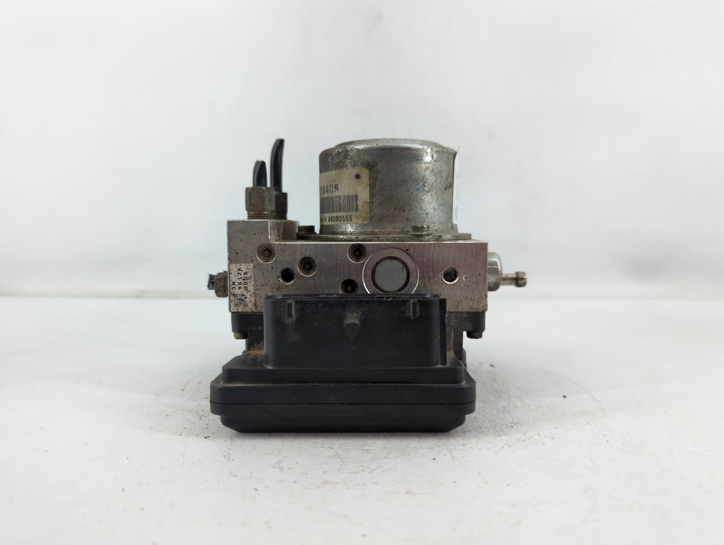 2008-2009 Nissan Rogue ABS Pump Control Module Replacement P/N:47660 JM01A 9612K009 Fits Fits 2008 2009 OEM Used Auto Parts - Oemusedautoparts1.com