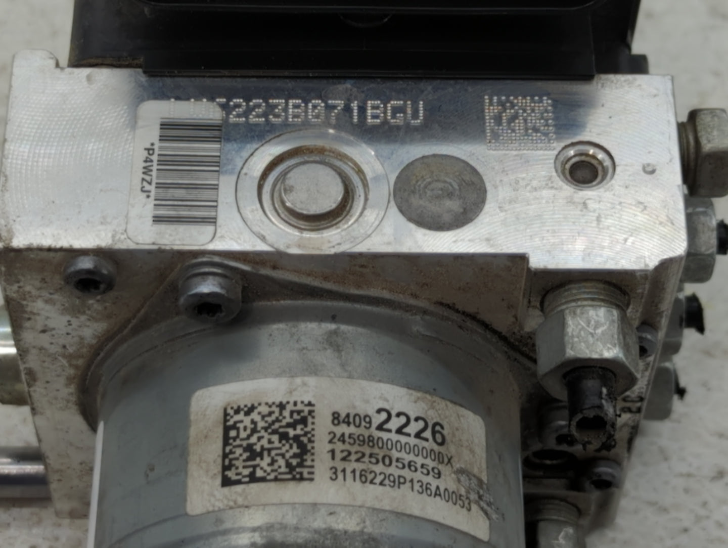 2017-2020 Chevrolet Impala ABS Pump Control Module Replacement P/N:84092226 223B071BGU Fits Fits 2017 2018 2019 2020 OEM Used Auto Parts - Oemusedautoparts1.com