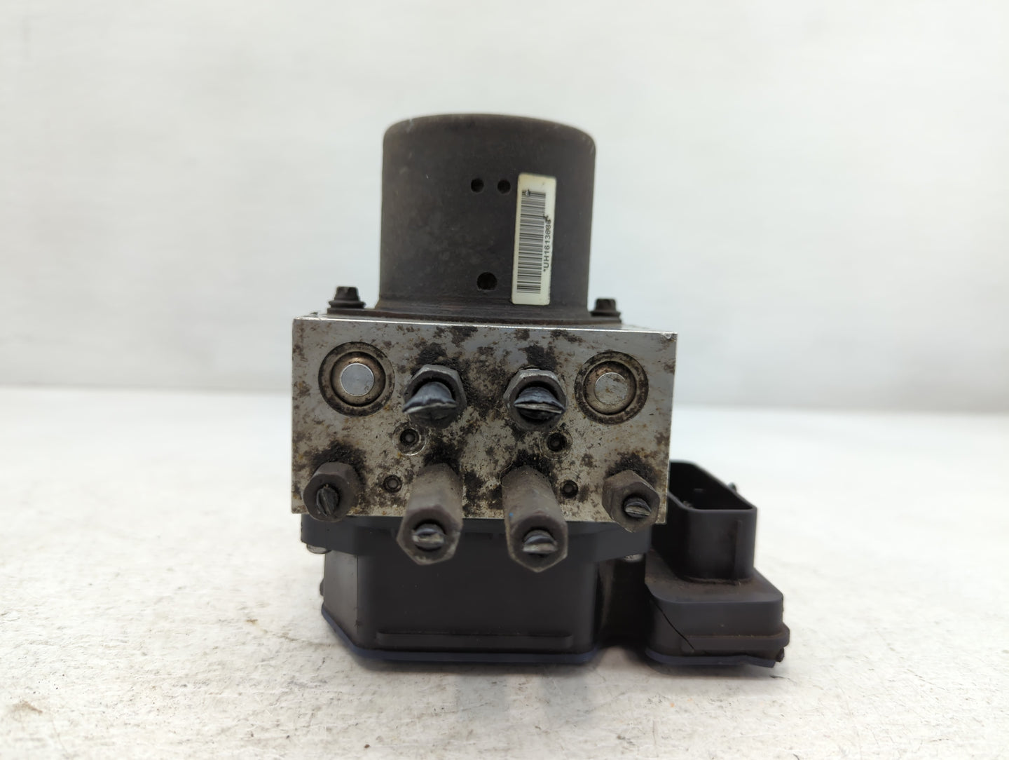 2013 Dodge Durango ABS Pump Control Module Replacement P/N:JY3189E113BBY Fits Fits 2014 OEM Used Auto Parts - Oemusedautoparts1.com