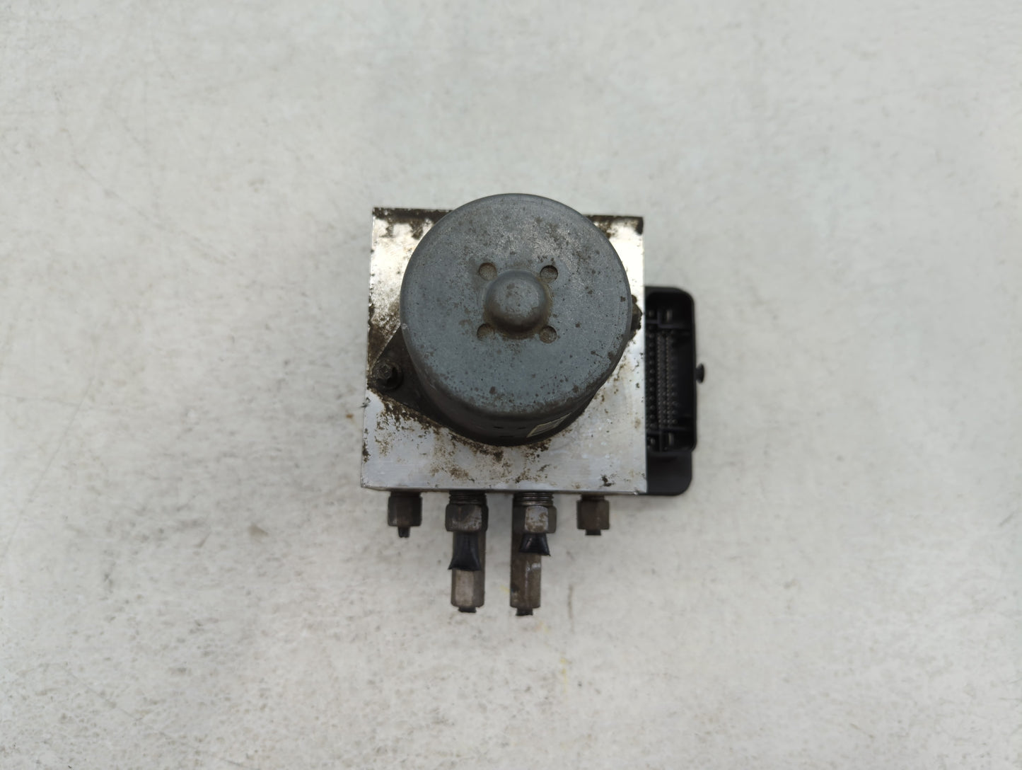 2013 Dodge Durango ABS Pump Control Module Replacement P/N:JY3189E113BBY Fits Fits 2014 OEM Used Auto Parts - Oemusedautoparts1.com