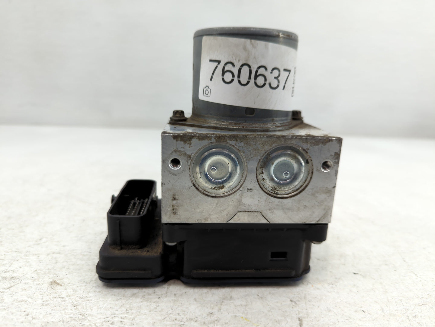 2013 Dodge Durango ABS Pump Control Module Replacement P/N:JY3189E113BBY Fits Fits 2014 OEM Used Auto Parts - Oemusedautoparts1.com